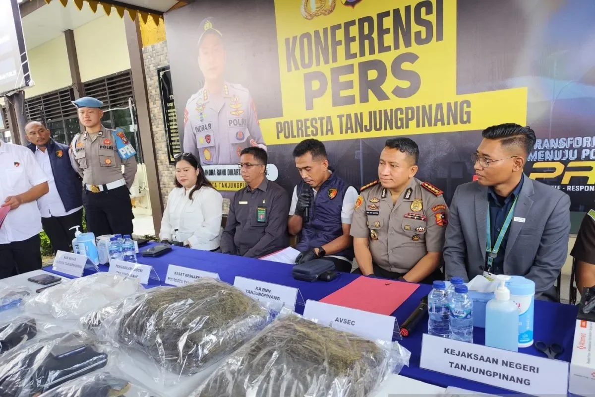 Polresta Tanjung Pinang Amankan Dua Tersangka Beserta 3 Kg Narkotika Asal Malaysia