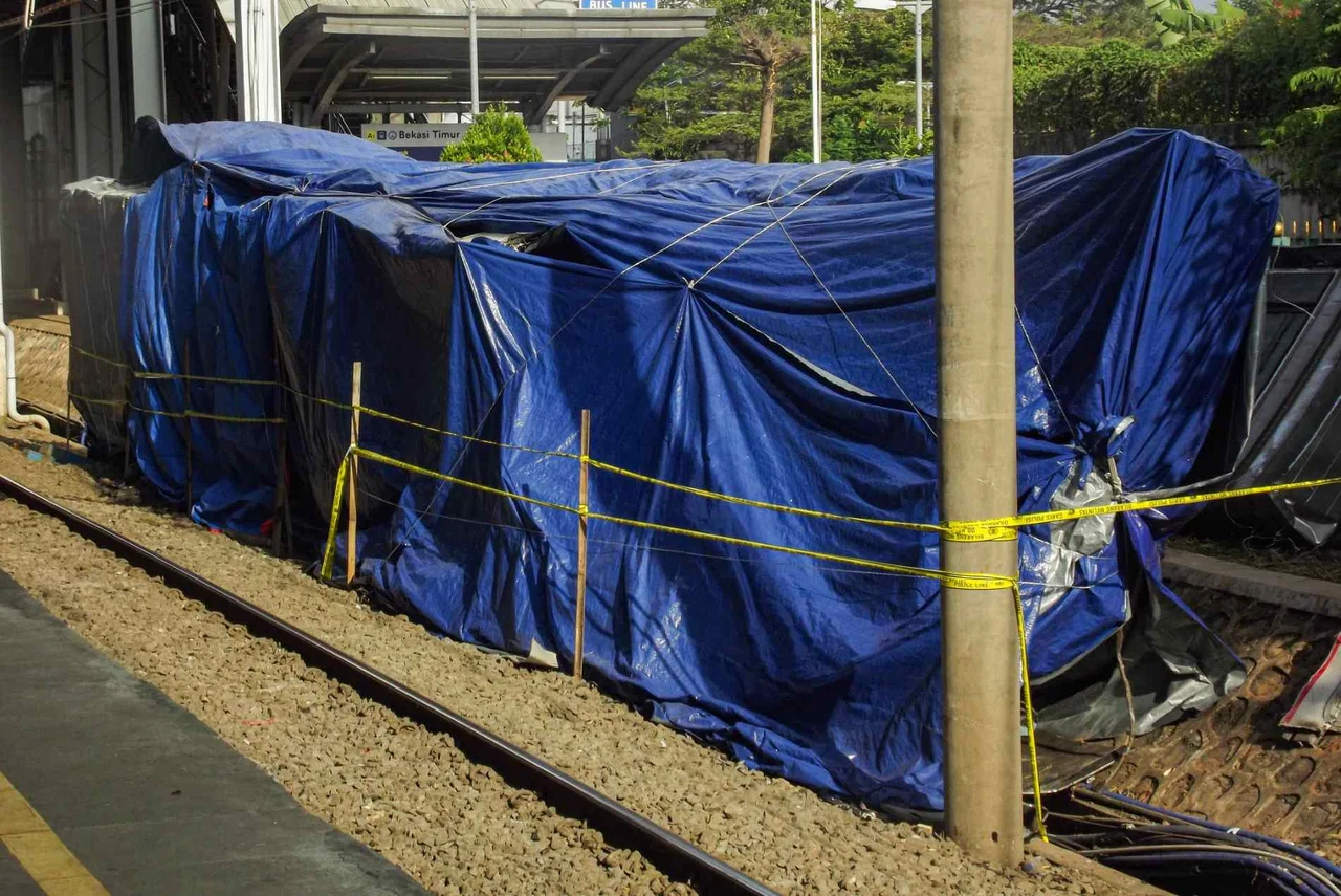 Korban Kecelakaan Kereta Api di Bekasi Terima Bantuan Dari Taspen Dan Pemprov Jabar