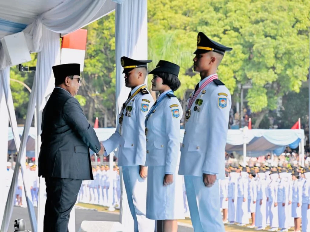 Lantik 1.204 Pamong Praja Muda IPDN, Prabowo: Jadilah Pelayan Rakyat