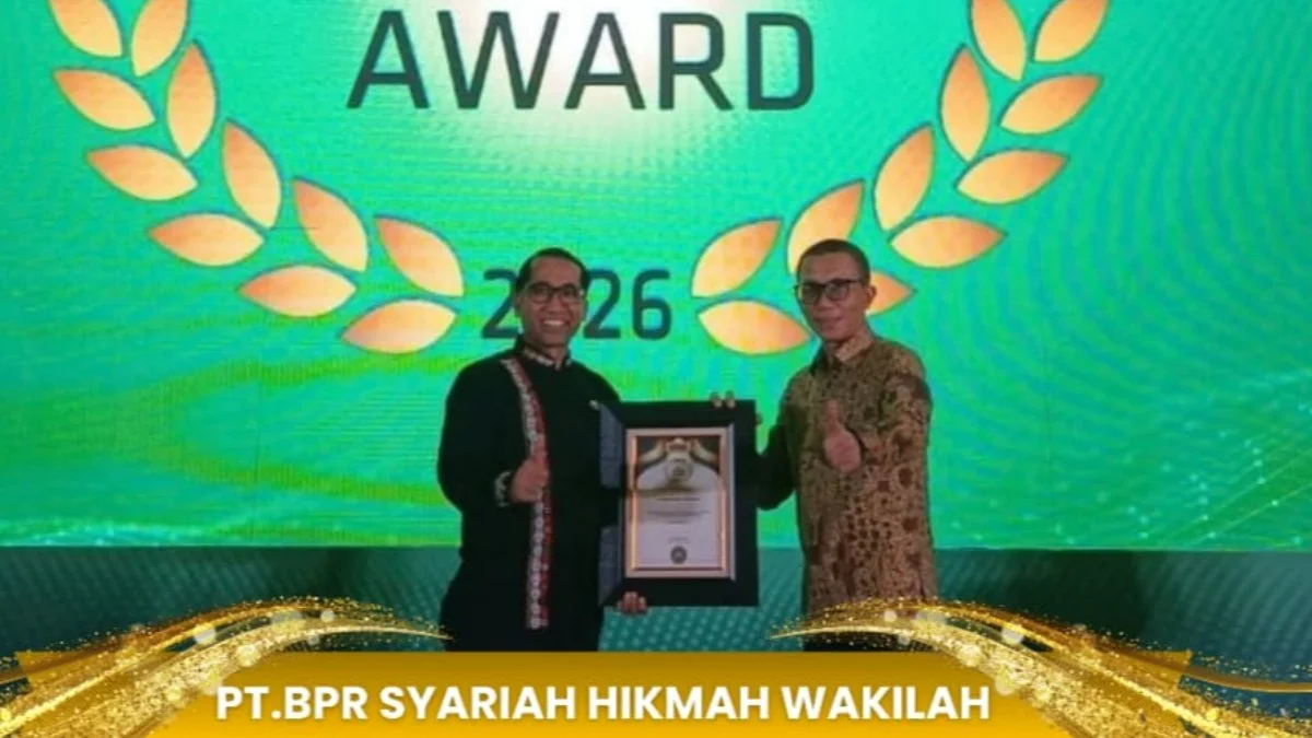 BPR Syariah Hikmah Wakilah Raih Golden Champion Atas Konsisten  Berkinerja Sangat Baik Dalam Lima Tahun