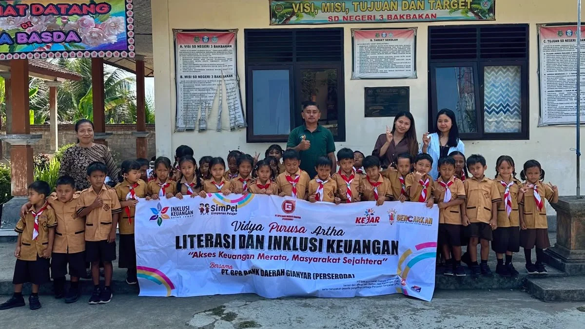 Semarak Bulan Inklusi Keuangan 2026, BPR Bank Daerah Gianyar Edukasi Siswa SDN 1 Bakbakan